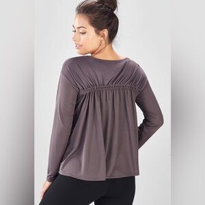 EUC Fabletics Cashel Cinched Long-Sleeve Top in Shadow, M